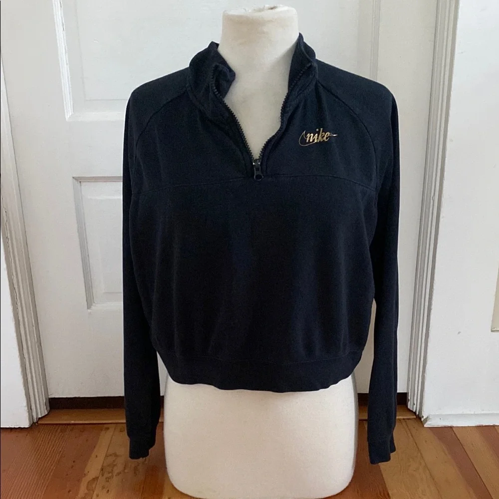 Nike Women's Black 1/4 Zip Cropped Pullover‎ Top Small